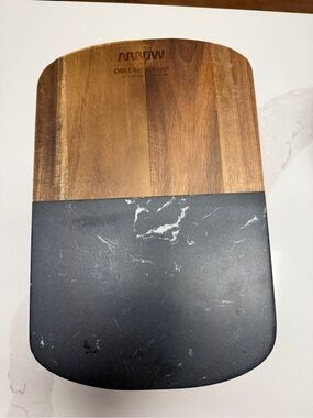 Arrow Brown Wood and Black Marble Accent Board